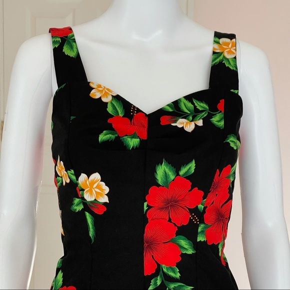 Royal Hawaiian Creations Fit and Flare Retro Floral Dress size Small - Picture 4 of 12